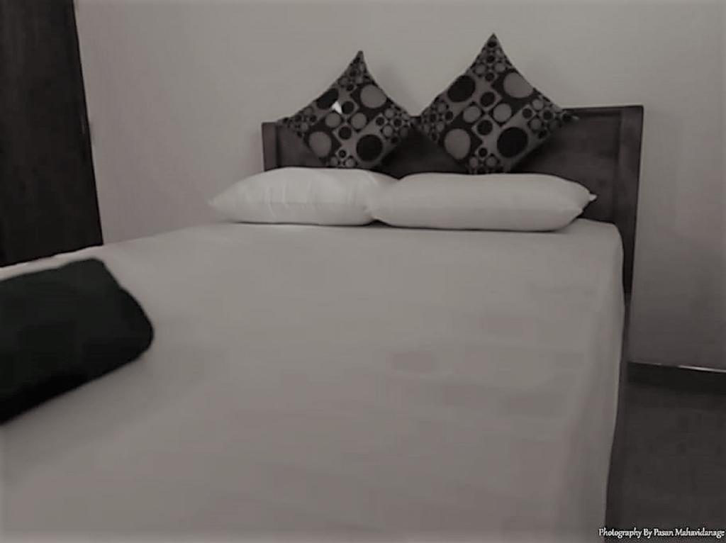 Appartement Sana Guest à Weligama Extérieur photo