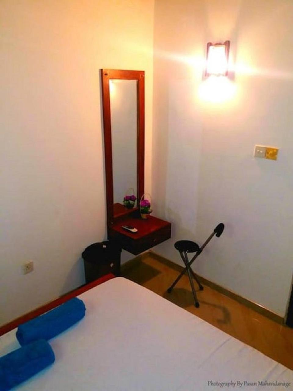 Appartement Sana Guest à Weligama Extérieur photo