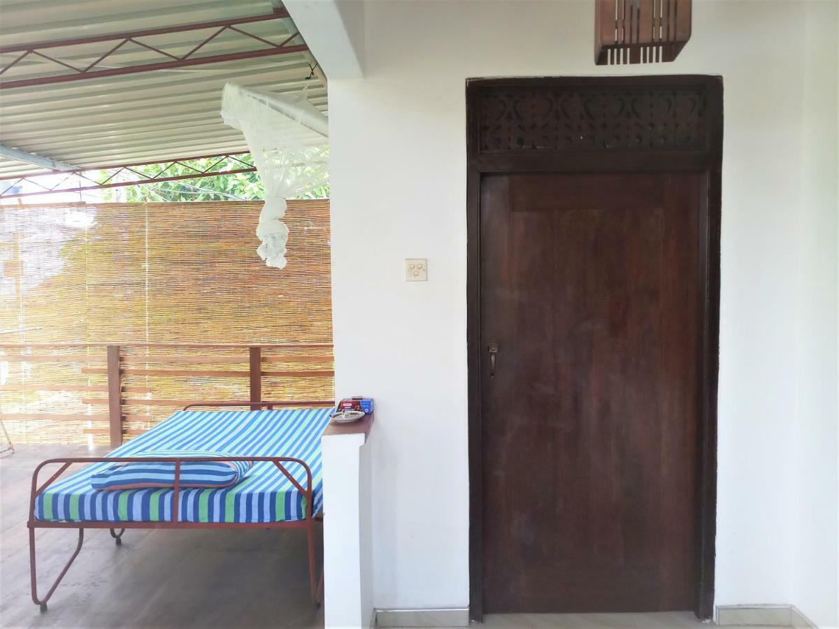 Appartement Sana Guest à Weligama Extérieur photo